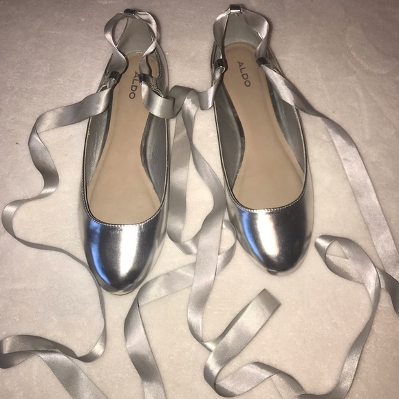aldo lace up flats